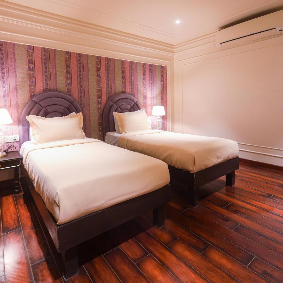 The Saga Hotel Nowe Delhi Zewnętrze zdjęcie