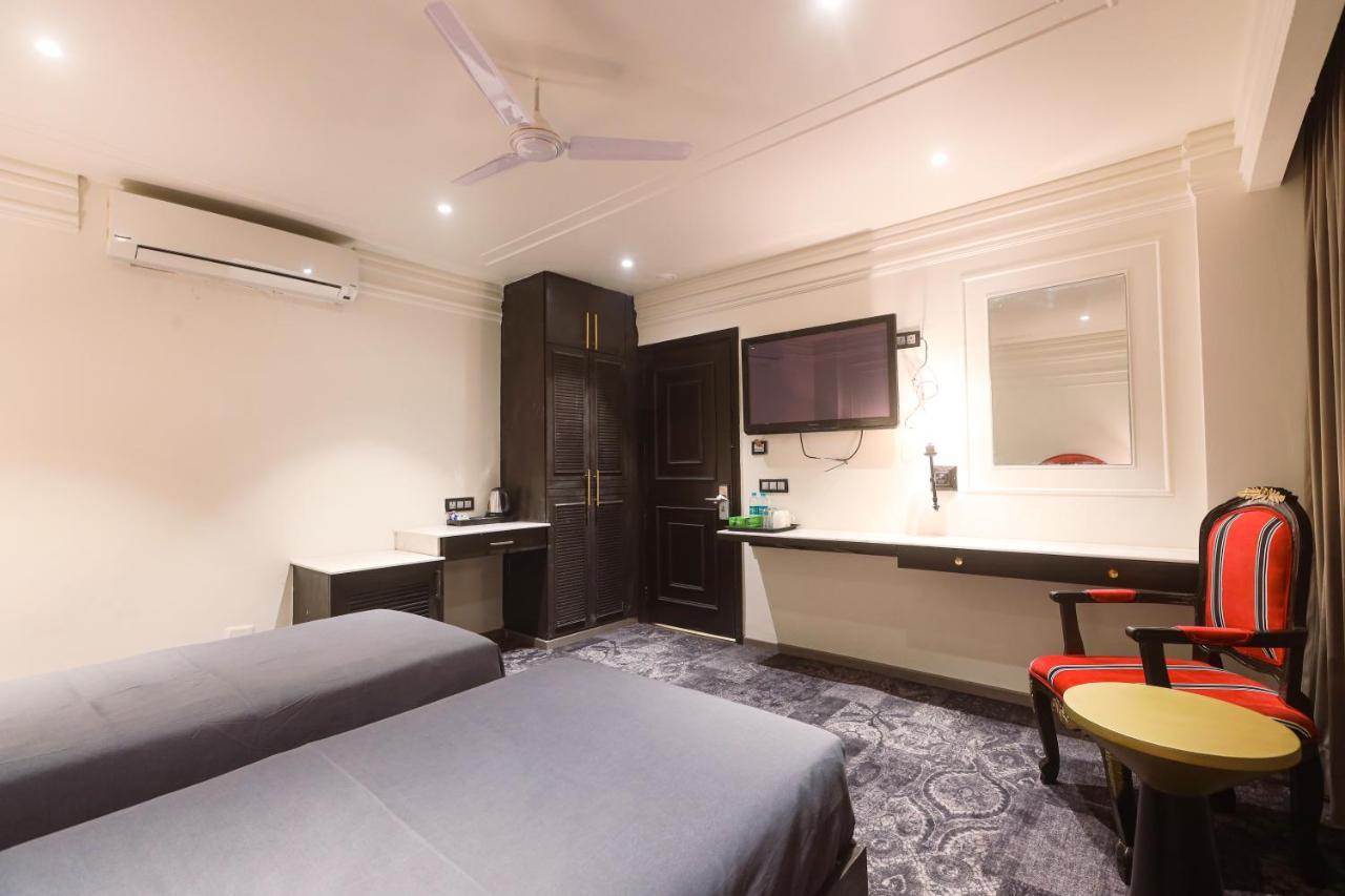 The Saga Hotel Nowe Delhi Zewnętrze zdjęcie